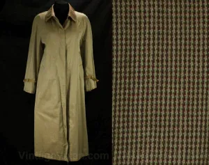 1980s Gucci Trench Coat - Size 10 to 12 Medium Camel Tan Cotton Sharkskin Canvas - Haute Designer Overcoat - Authentic 80s Gucci Logo Buckle