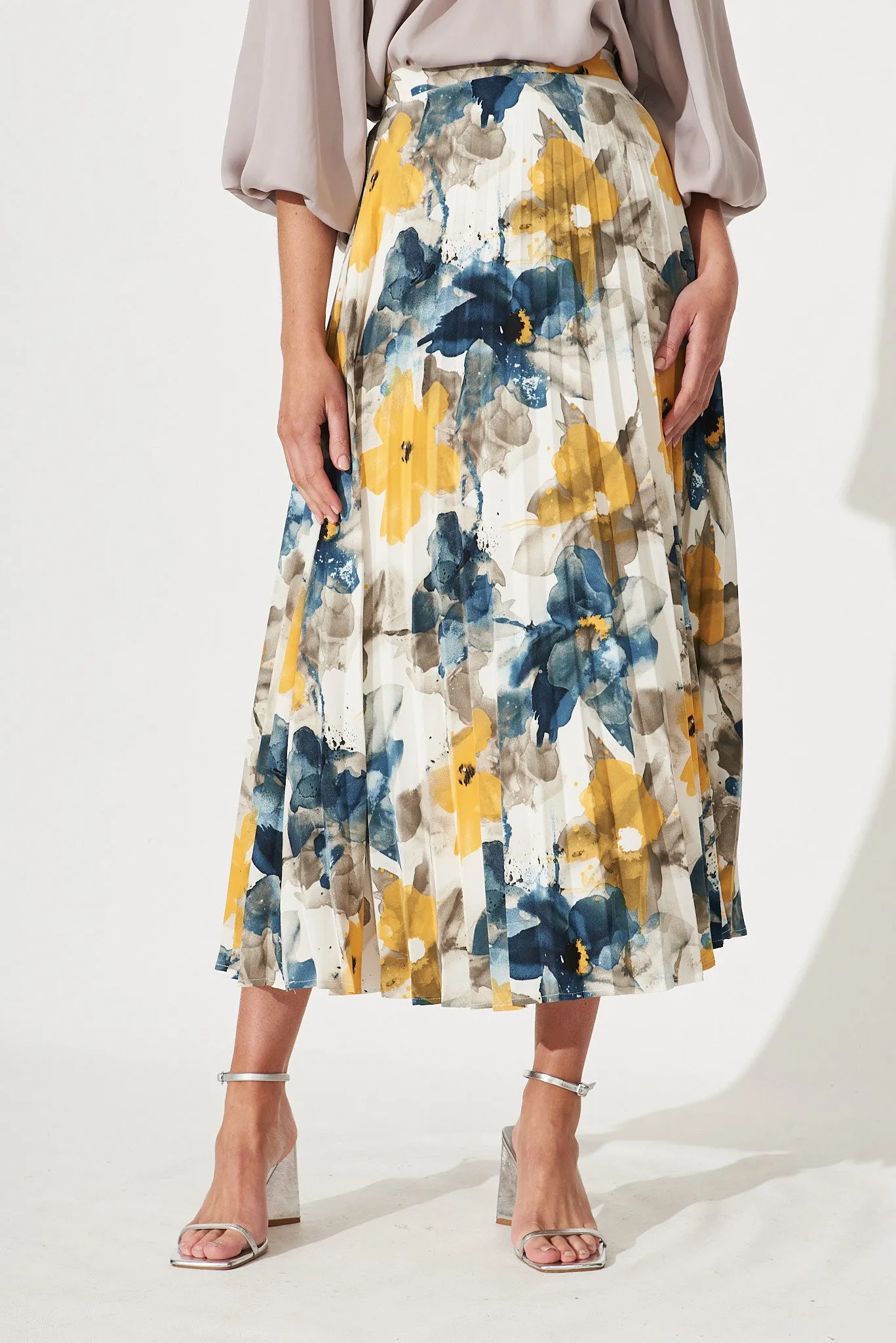 Amary Midi Pleat Skirt In Navy With Yellow Watercolour Print