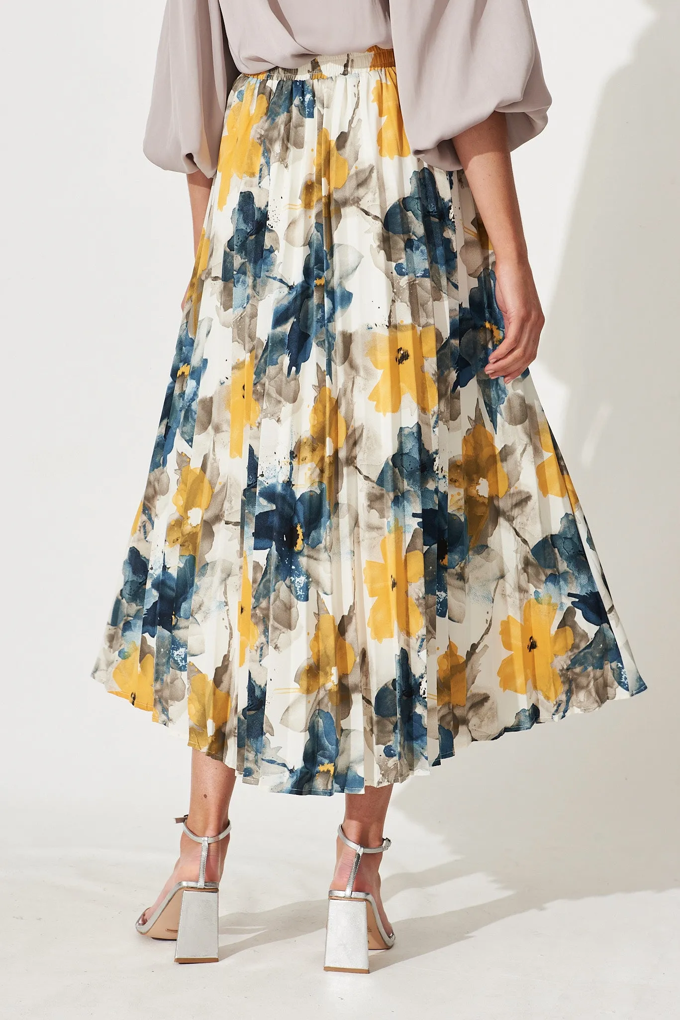 Amary Midi Pleat Skirt In Navy With Yellow Watercolour Print