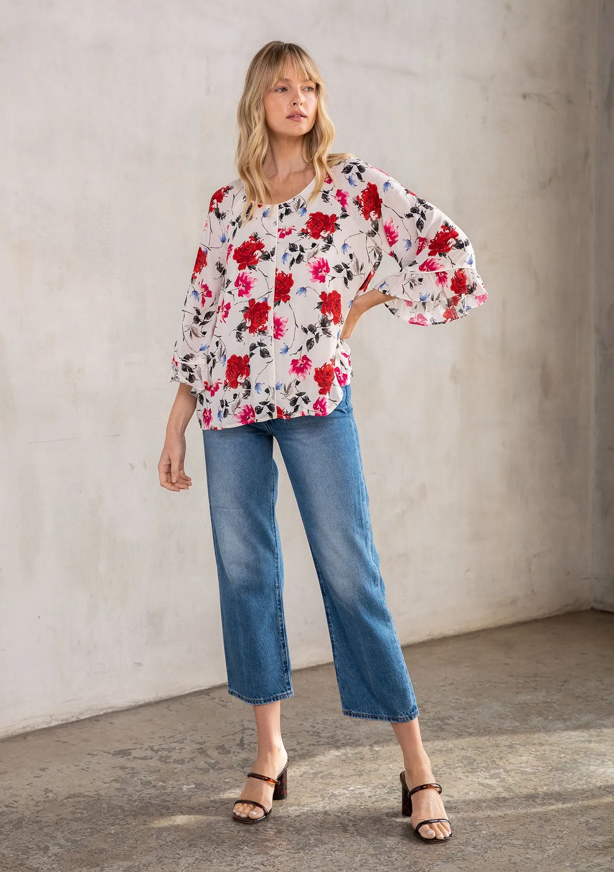 Floral Print Round Neck 3/4 Ruffled Sleeve Blouse