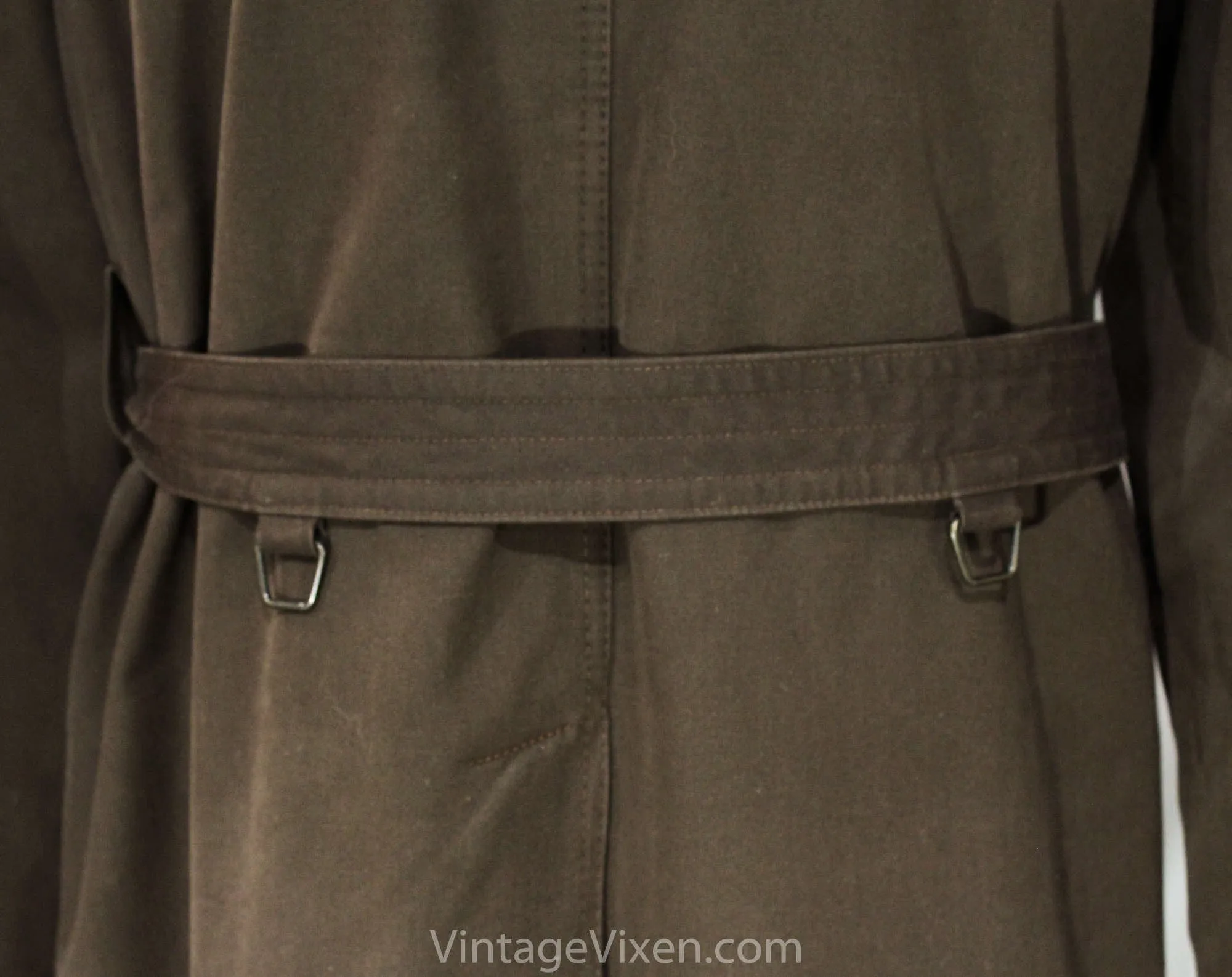 Large Men's 1960s Trench Coat - Classic Detective Spy Overcoat - Chocolate Brown 60s Fall Winter Duster Style with Original Belt - Chest 45
