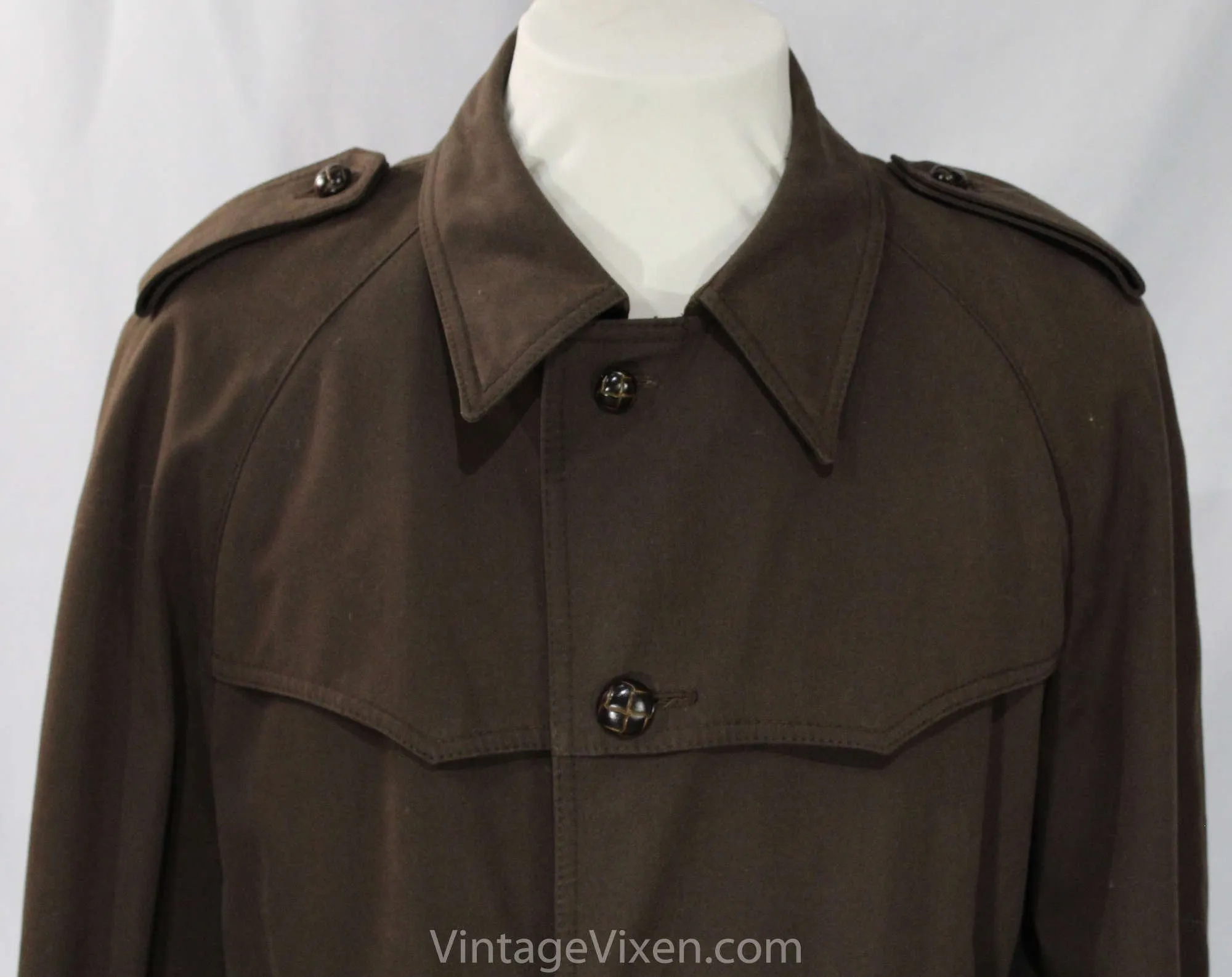 Large Men's 1960s Trench Coat - Classic Detective Spy Overcoat - Chocolate Brown 60s Fall Winter Duster Style with Original Belt - Chest 45