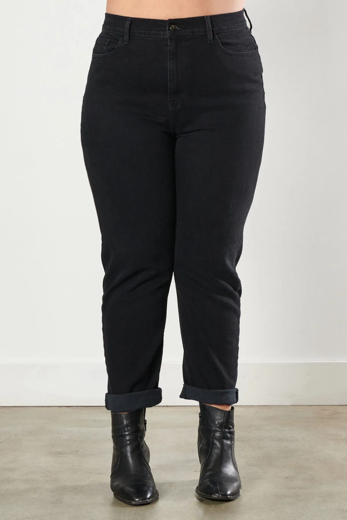 PLUS We're Back Mom Jeans